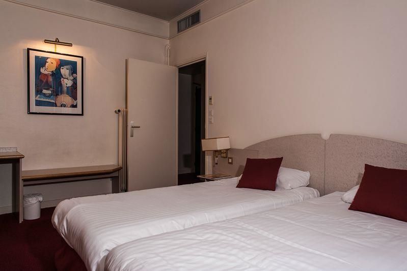 Kyriad Paris 10 - Gare De L'Est Room photo
